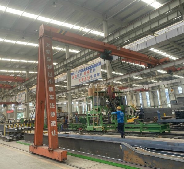 3.Semi trailer 360 Degree Welding Frame