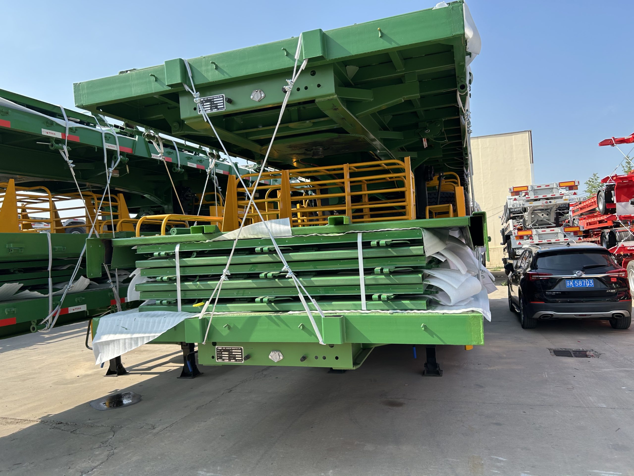 green flatbed trailer 3